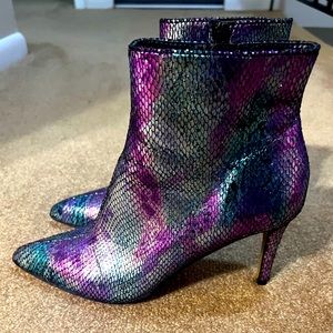 Betsy Johnson Multi color Alba Snake Skin Bootie Sz 9- Worn once